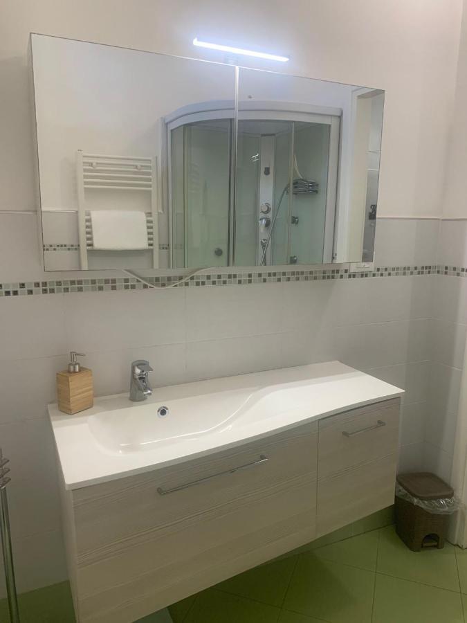 Odeon Apartment In Centro A Livorno Exteriér fotografie